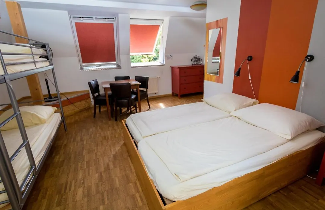 Hostel Alex 30-1